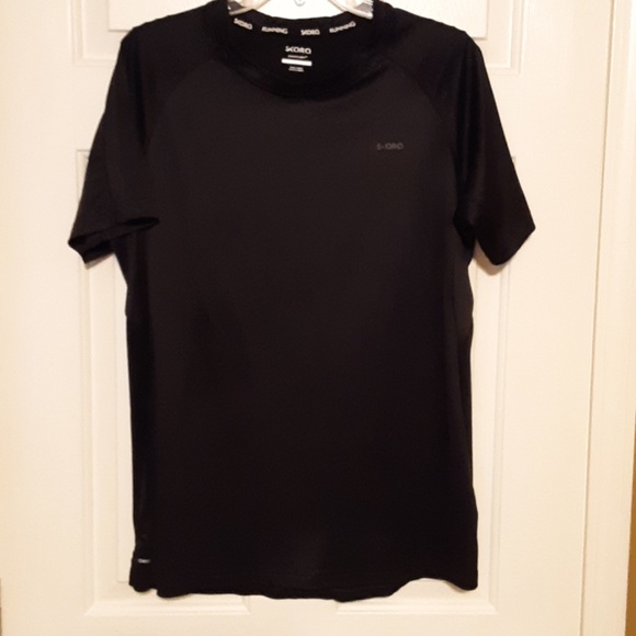 skora running shirt